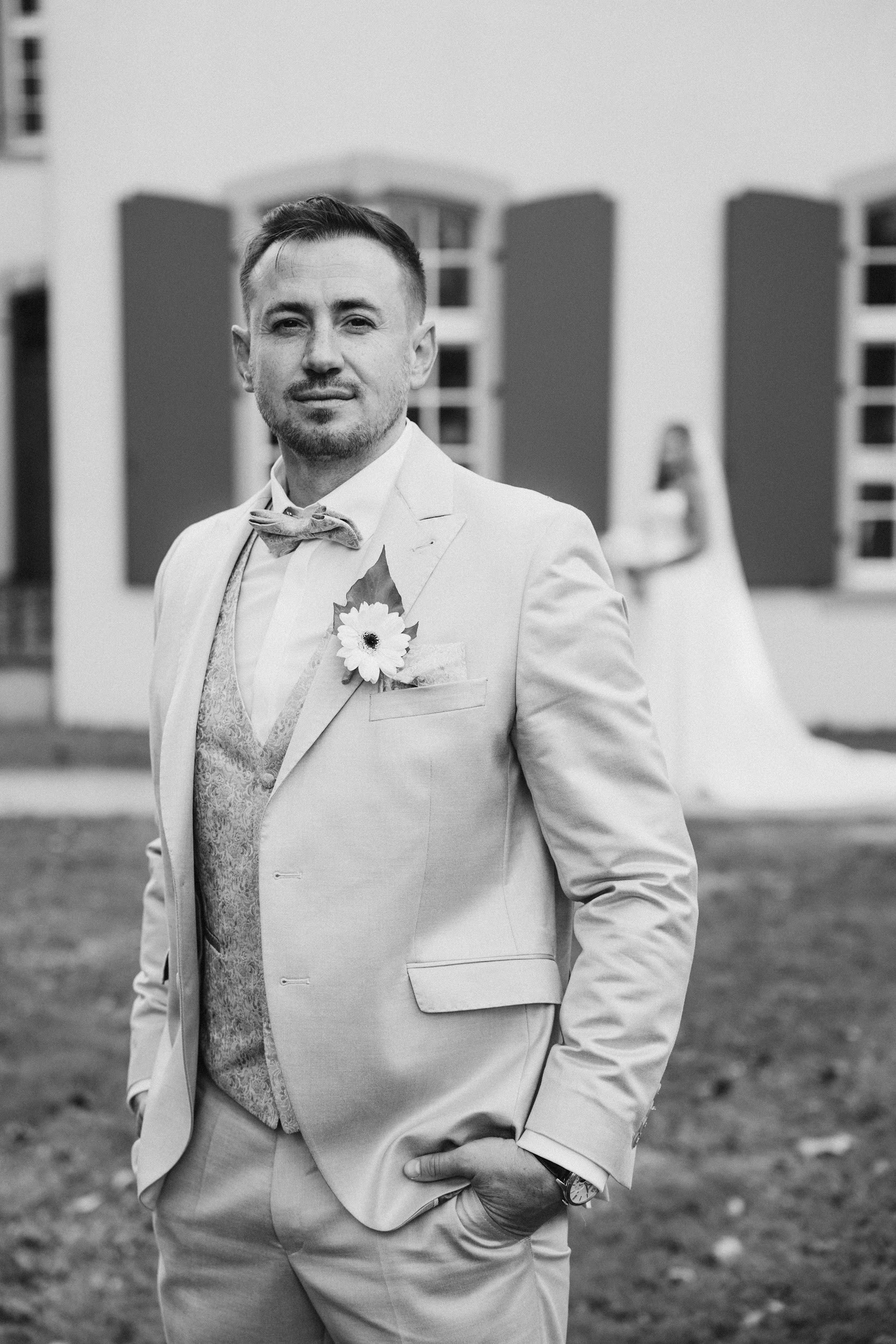 The First Look — photograph 7